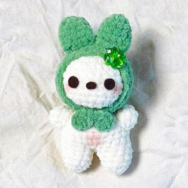 Molly mit Hasenkapuze Amigurumi Puppe Anleitung (1)