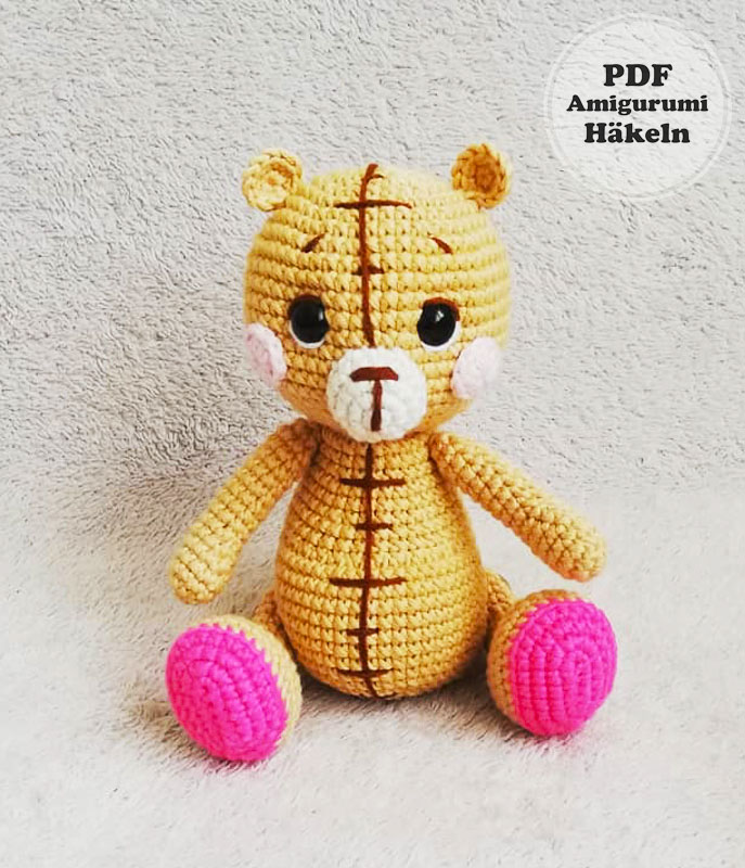 Teddybär Fuzzy mit Fliege PDF Häkeln Kostenlos (2)