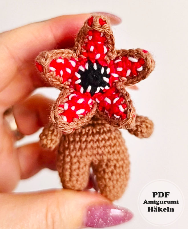 Demogorgon Schlüsselanhänger häkeln - für Anfänger (3)