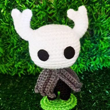 Hollow Knight Puppe Amigurumi kostenlose Anleitung (1)