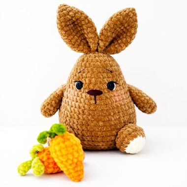 Osterhase mit Karotte Häkeln (2)