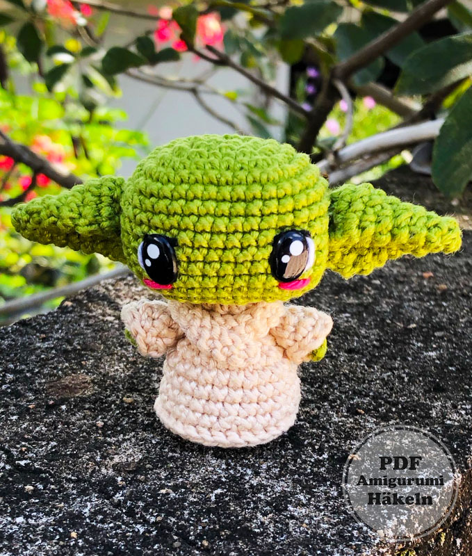 Baby Yoda Schlüsselanhänger häkeln - kostenlose Anleitung (3)