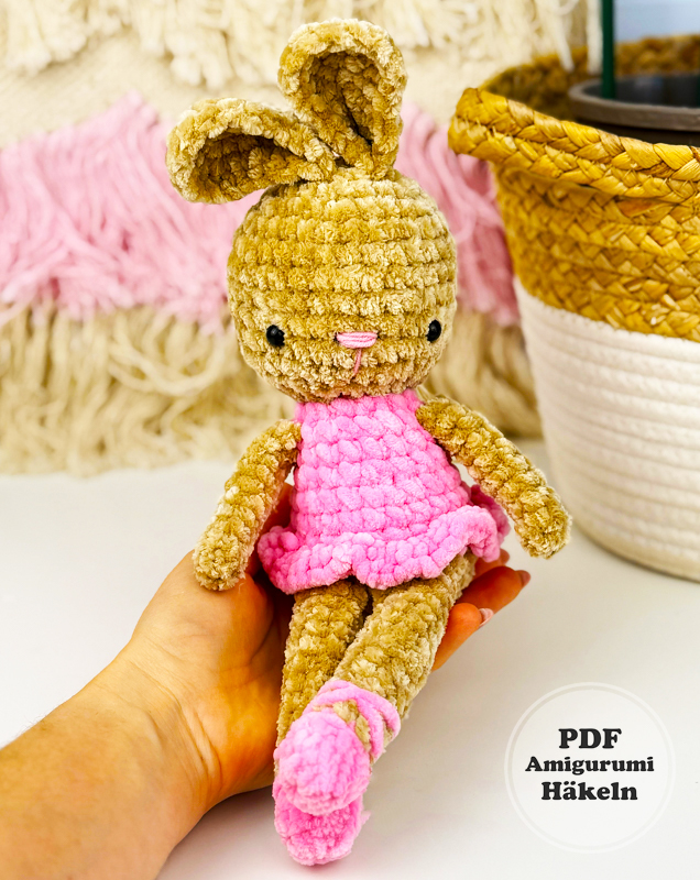Ballerina-Hase im rosa Kleid Häkelanleitung (3)