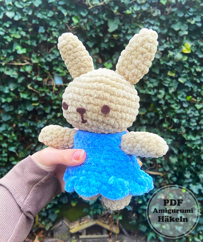 Kuscheltier-Häschen mit Kleid Amigurumi PDF anleitung (2)