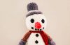 Schneemann mit Hut und Schal Häkeln Anleitung Kostenlos (1)