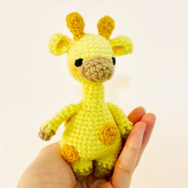 Gepunktete Giraffe Molly Häkelanleitung (1)