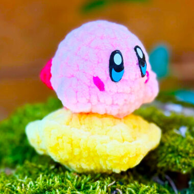 Baby-Kirby auf einem Stern häkeln Kostenloses PDF (1)
