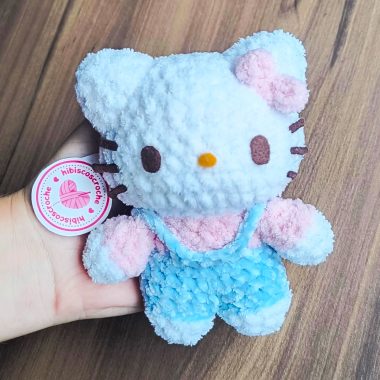 Mini Hello Kitty mit Plüschgarn häkeln (1)