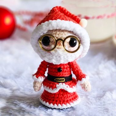 Amigurumi Mini Weihnachtsmann Anleitung Schritt für Schritt (1)