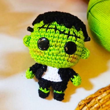 Baby Frankie für Halloween PDF Anleitung Kostenlos (1)