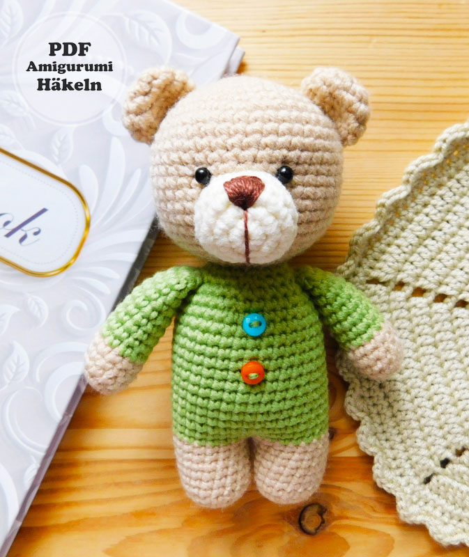 Bär Oscar mit Schal Amigurumi PDF Anleitung (1)
