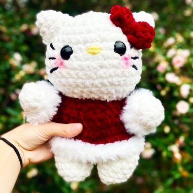 Hello Kitty zu Weihnachten PDF Anleitung Kostenlos (1)