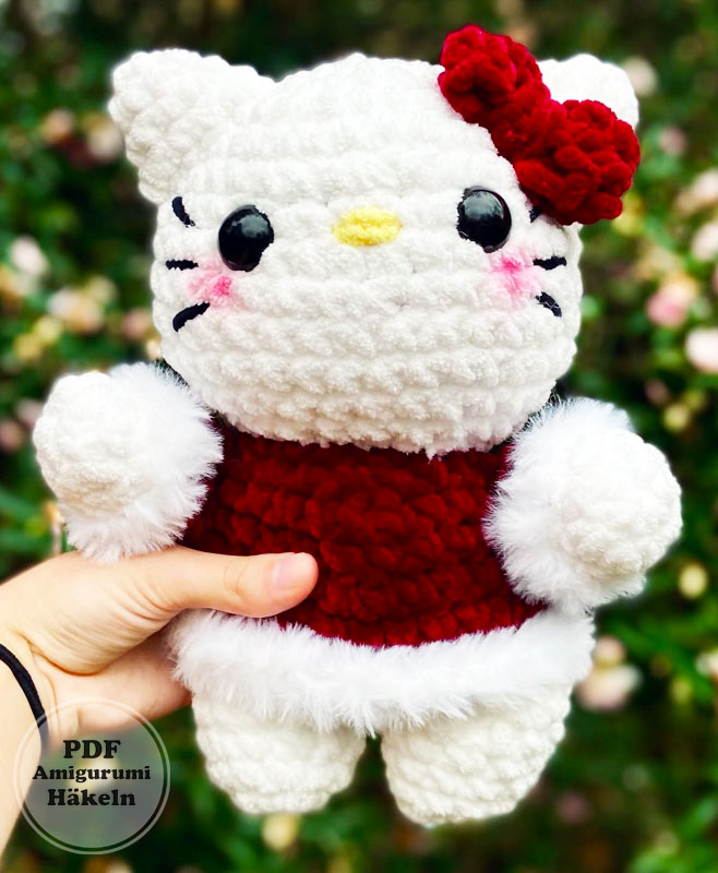 Hello Kitty zu Weihnachten PDF Anleitung Kostenlos (3)