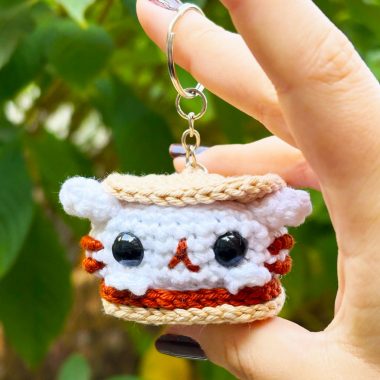 Pusheen Katze Schlüsselanhänger Häkelanleitung (1)